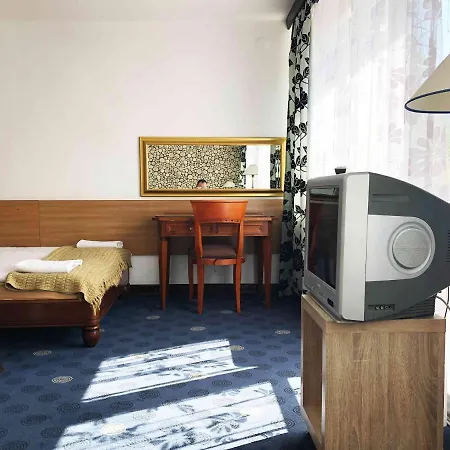 Centrum Resort *